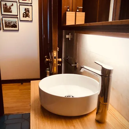 Edificio El Moderno, 1.902 Apartment *