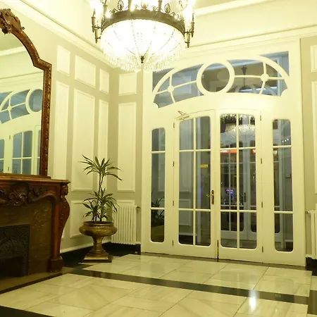 Edificio El Moderno, 1.902 Apartment *