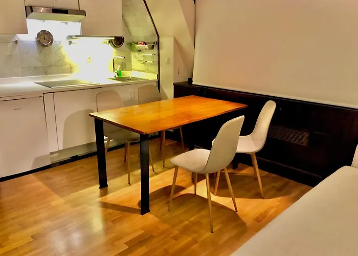 Edificio El Moderno, 1.902 Vigo