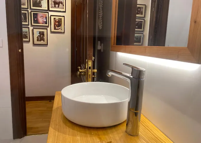 Edificio El Moderno, 1.902 * Vigo