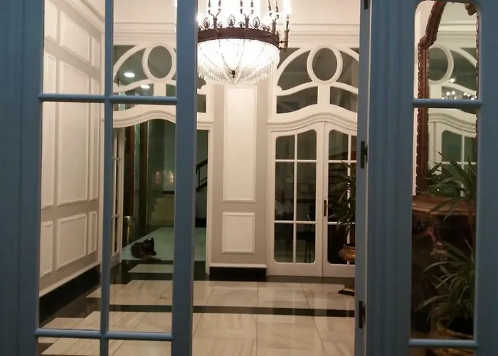 Edificio El Moderno, 1.902 Apartment *