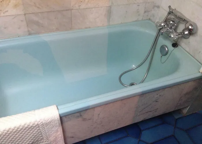 Edificio El Moderno, 1.902 Apartment *