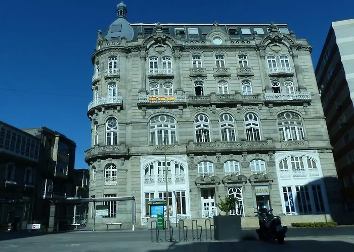 Edificio El Moderno, 1.902 * Vigo